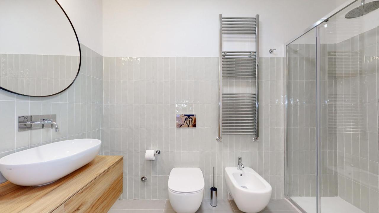 Sahi - Dei Dell'Olimpo Apartments Porta Romana Milan Exterior photo